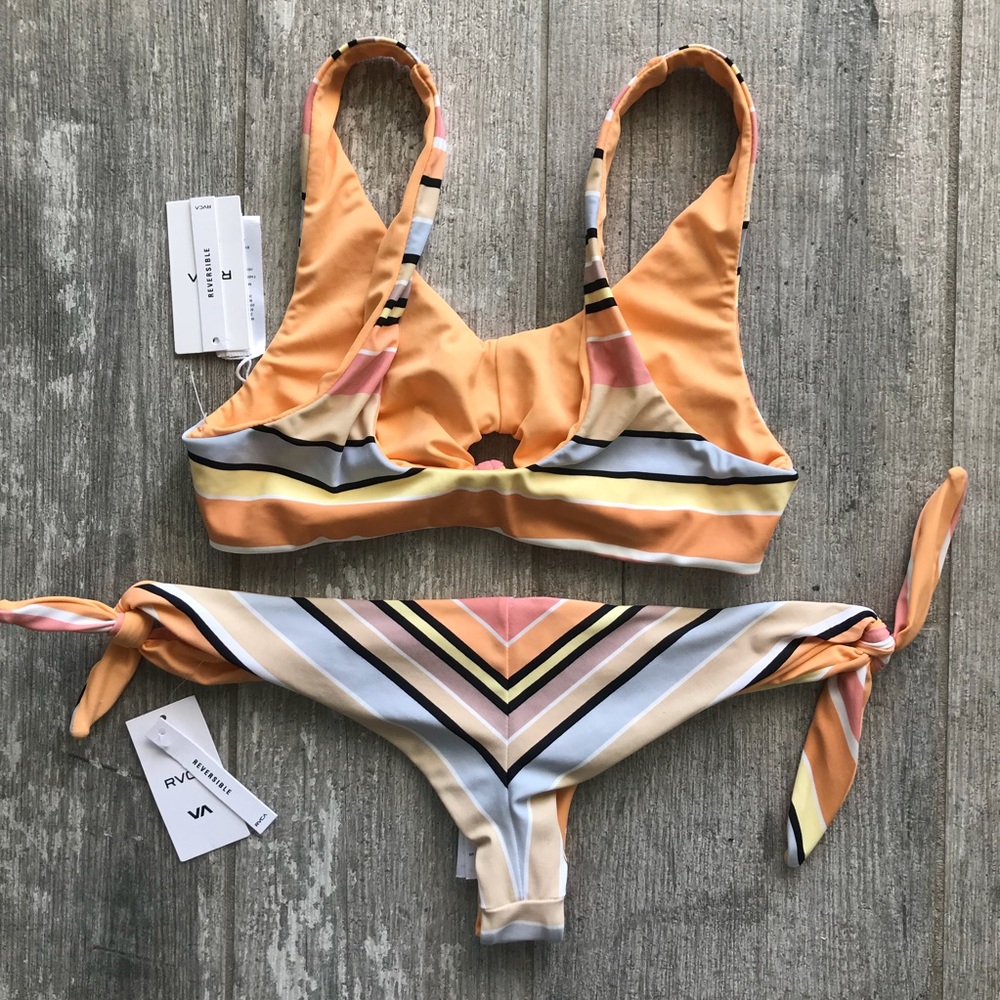 🔥🔥RVCA - RETRO STRIPPED TANK TIE BIKINI SET🔥🔥 - Picture 8 of 8